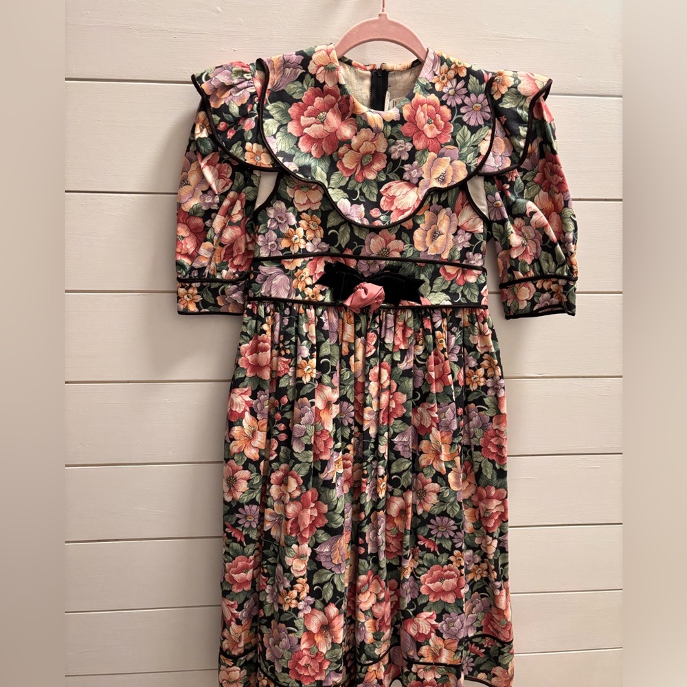Jayne Copeland Floral Dress with Black and Pink